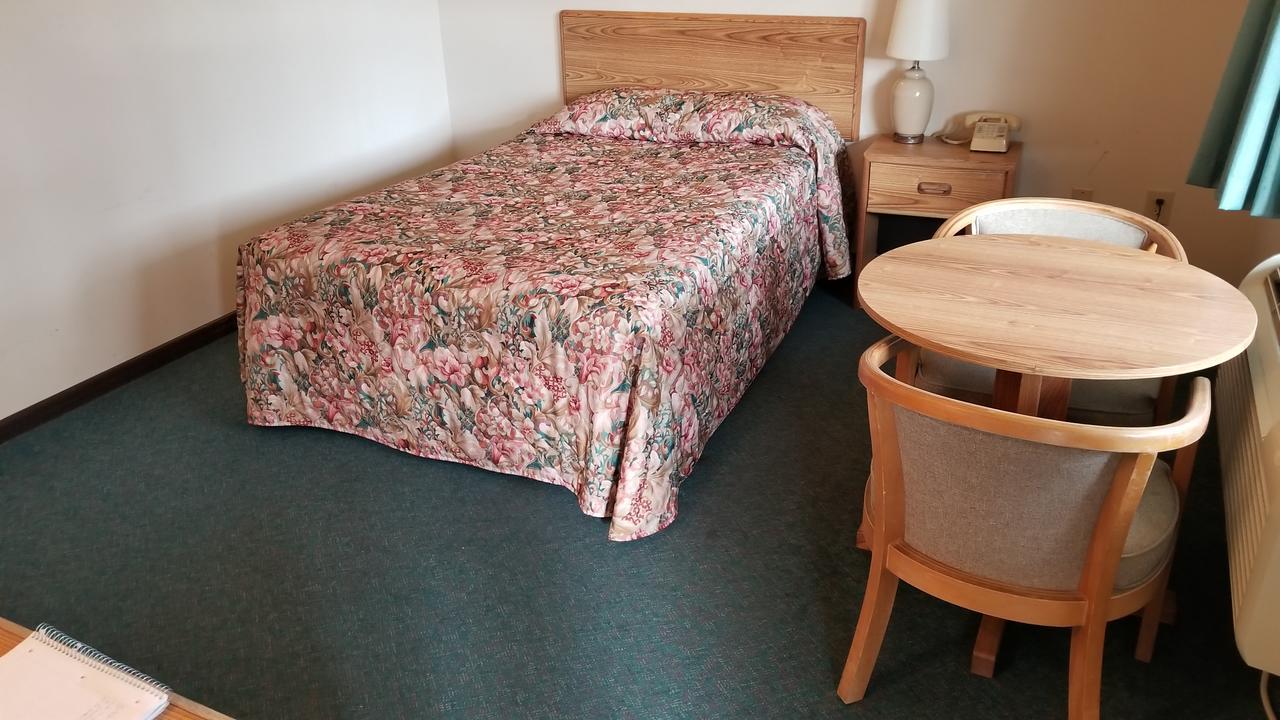Corning Gatehouse Motel Экстерьер фото